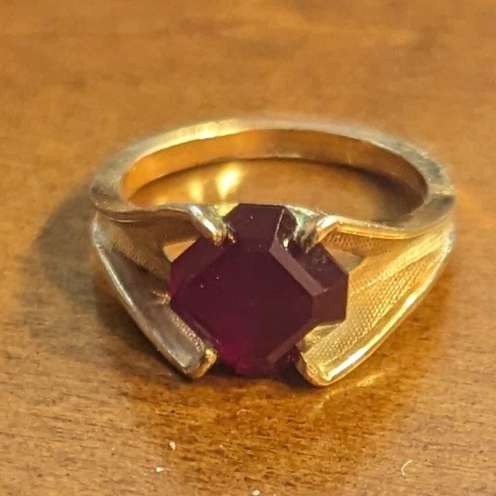 Vintage 10k Gold Filled Emerald Cut East West Set Ruby Crystal Ring Size 5 3/4 - Picture 7 of 7